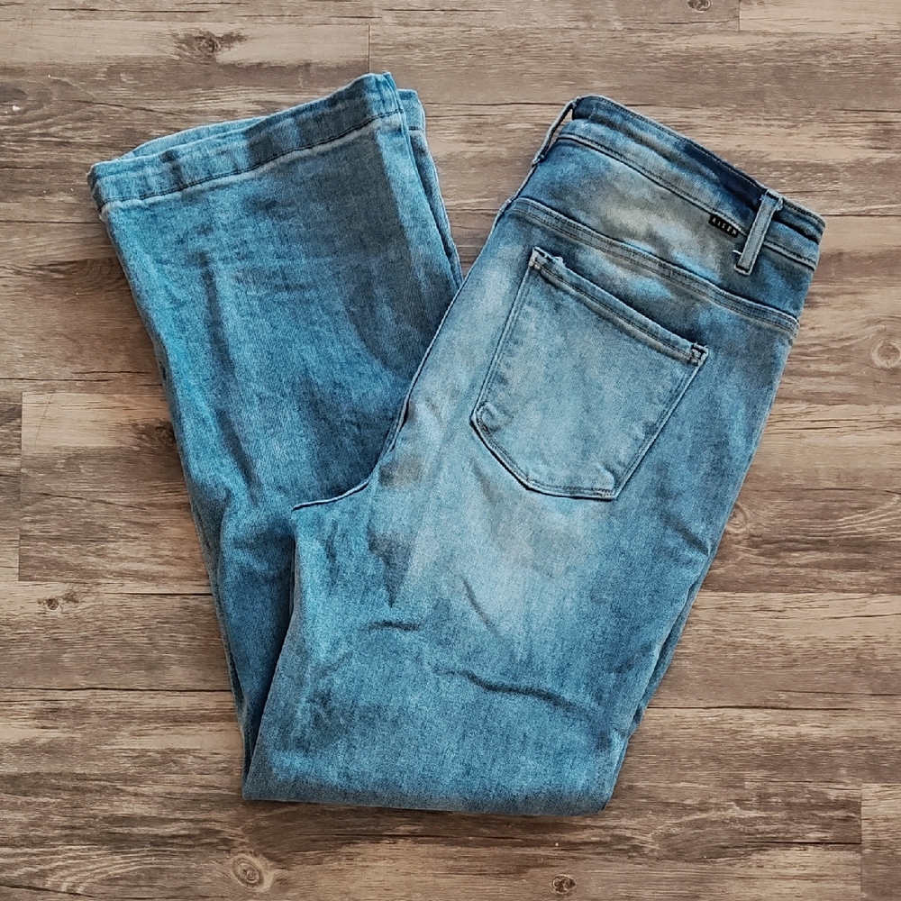 Freckled Poppy x Risen Jeans. Size 2XL